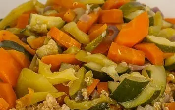 Quinoa aux carottes et aux courgettes
